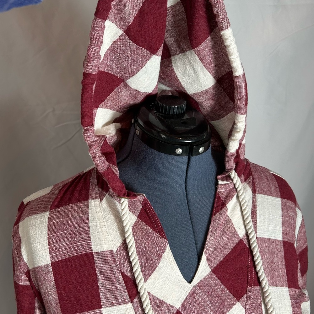 Ladies Size Small Pullover - Picture 2 of 8